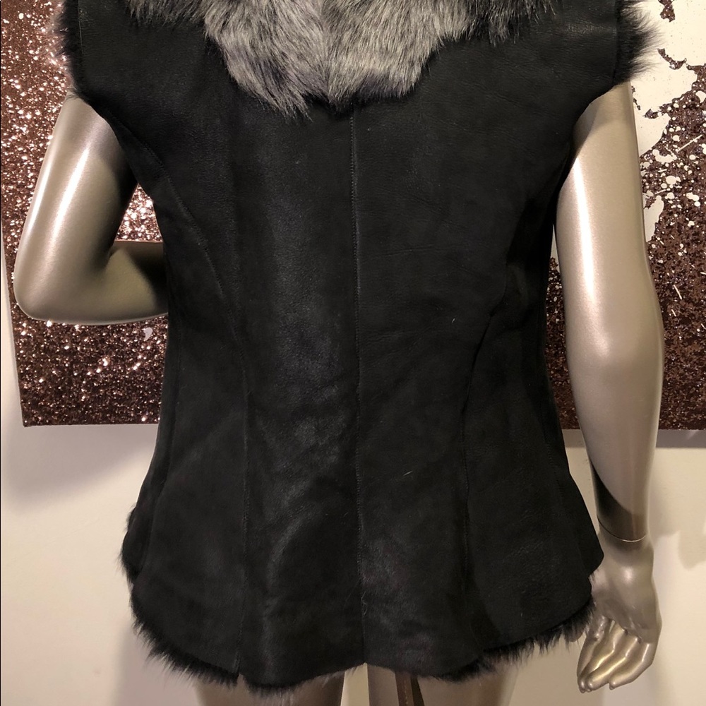 TOSCANA SHEARLING VEST *NEW* Like UGG SIZE S/M - Picture 10 of 12